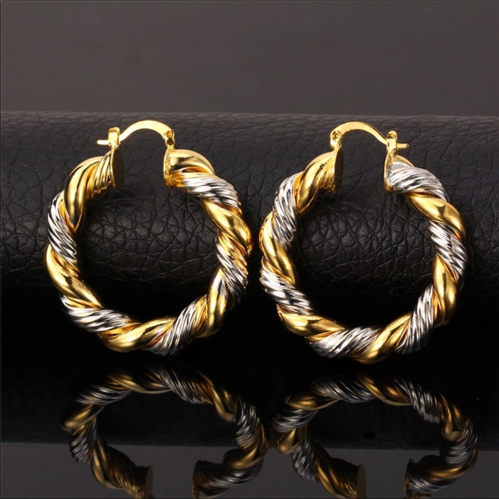 New 18K gold mix color earrings